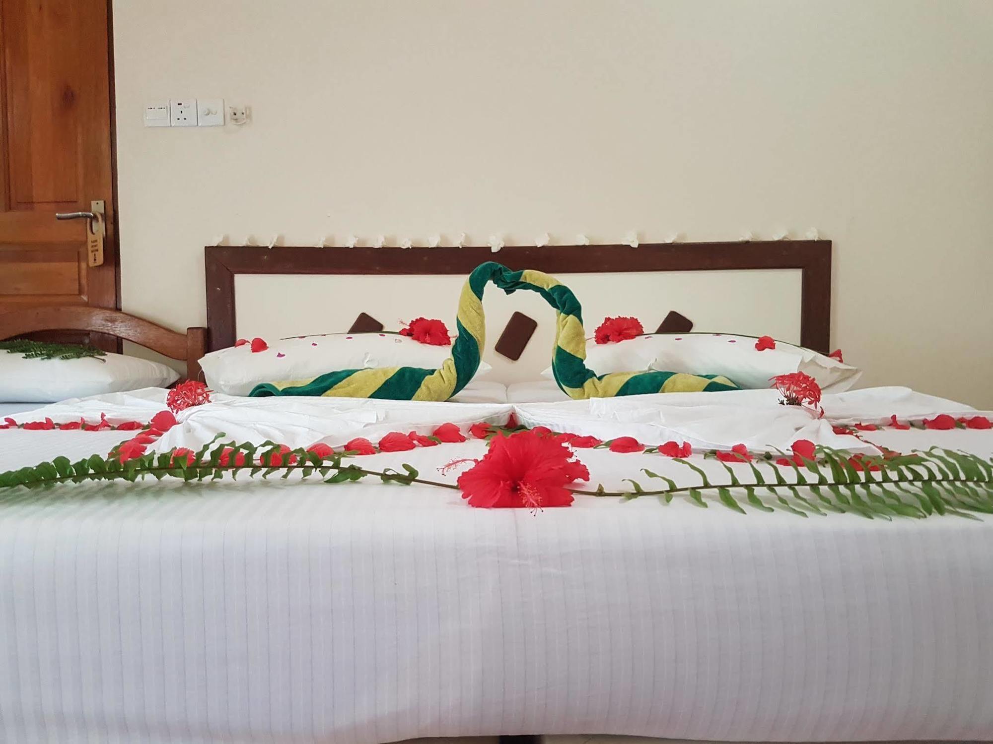 Fulidhoo La Perla Guest House Экстерьер фото