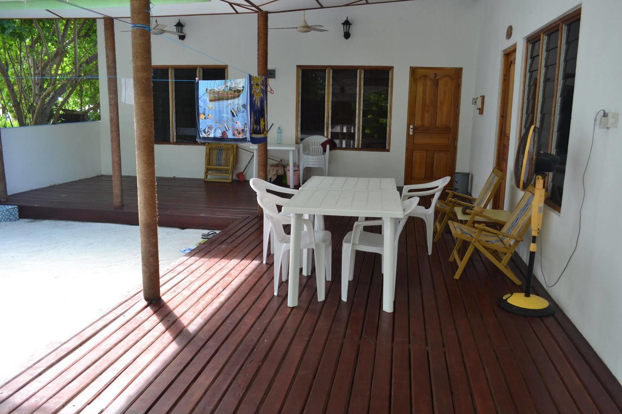 Fulidhoo La Perla Guest House Экстерьер фото